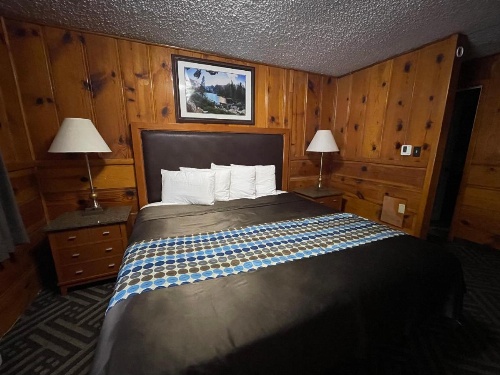 Tahoe Hacienda Inn image 15